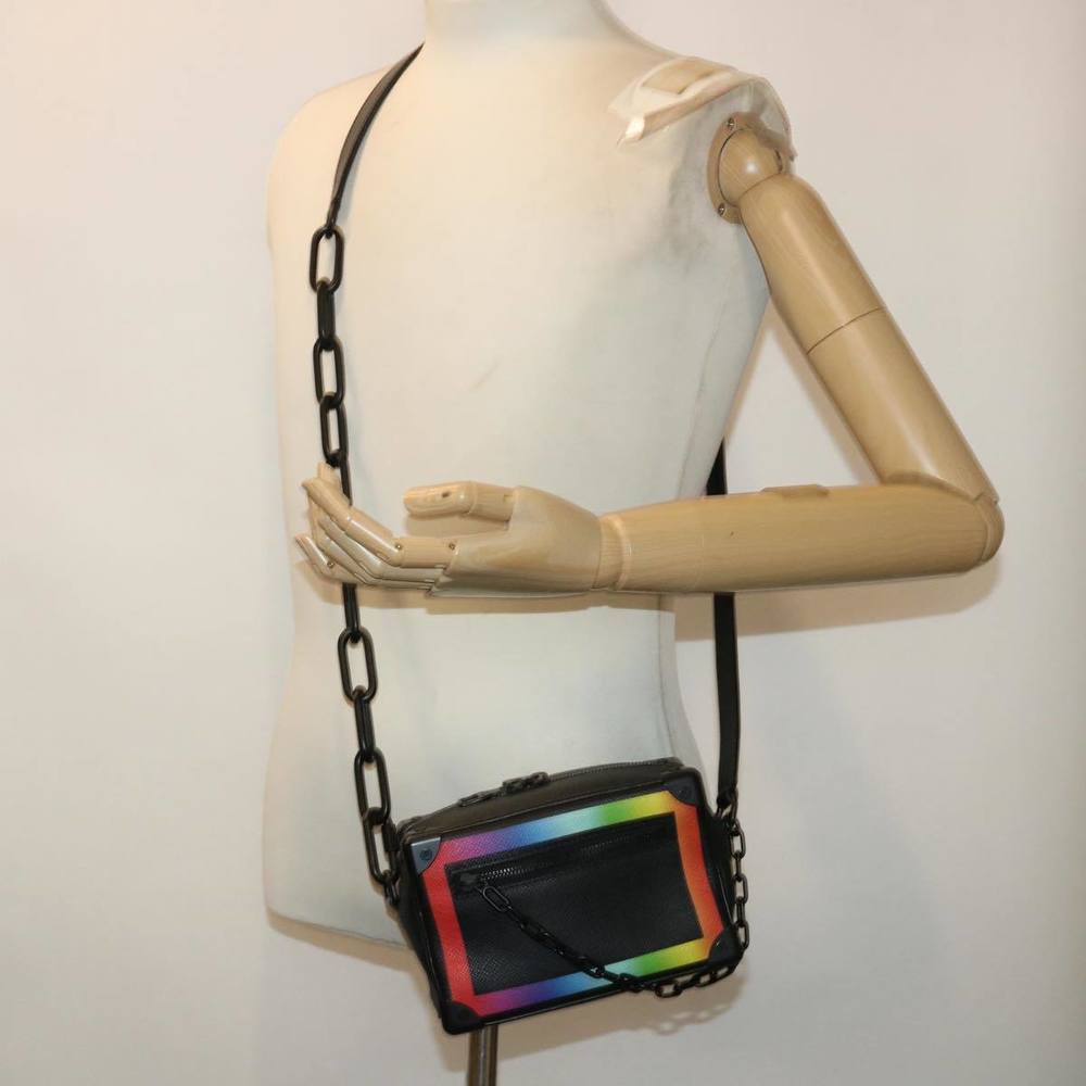 LOUIS VUITTON Malle Shoulder Bag - Picture 7 of 16